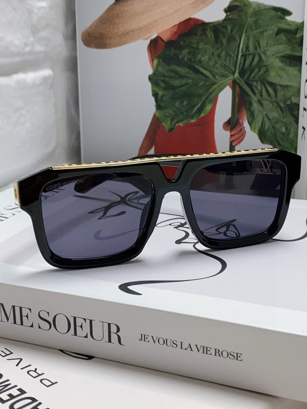 Louis Vuitton Fashion Gold Lens Sunglasses for Men & Women - 448646 - detail image 3