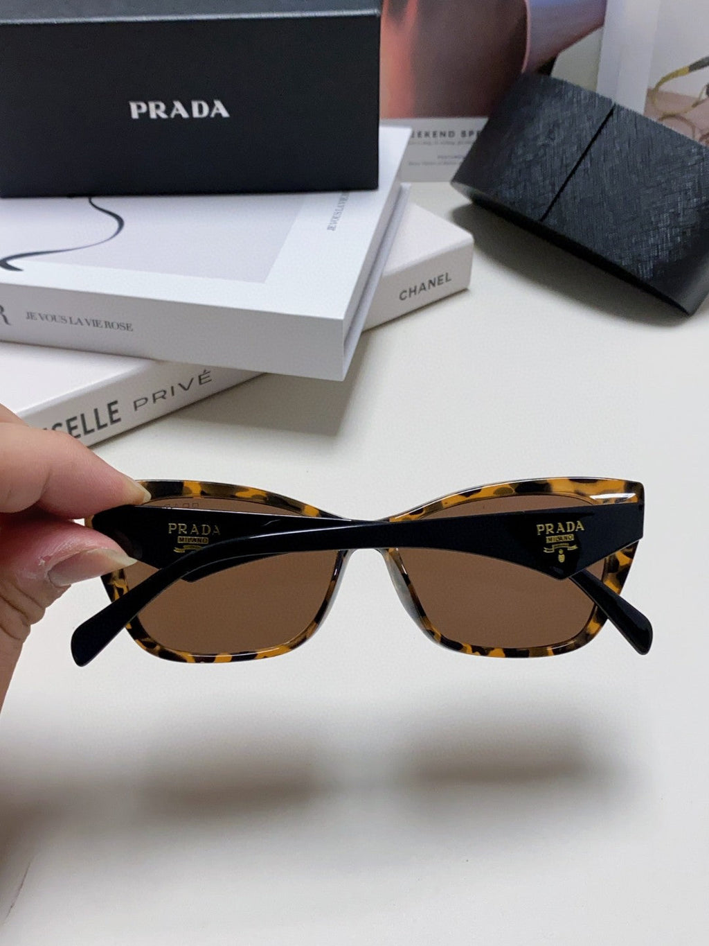 Prada Fashion Brown Lens Sunglasses for Men & Women - 487114 - detail image 4