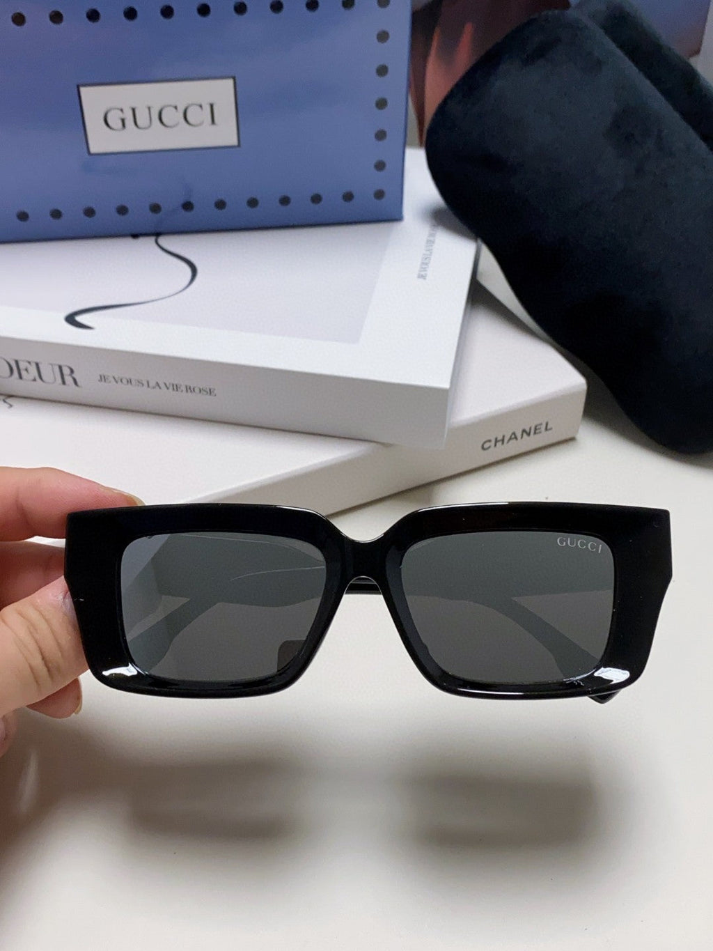 Gucci GG1529S Fashion Silver Lens Sunglasses for Men & Women - 997552 - detail image 3