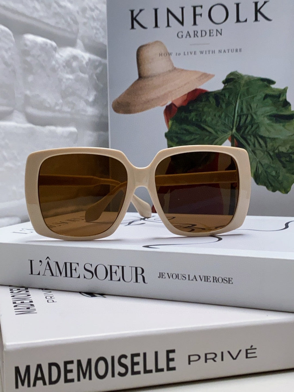 Gucci Oversized Brown Lens Sunglasses for Women - 997557