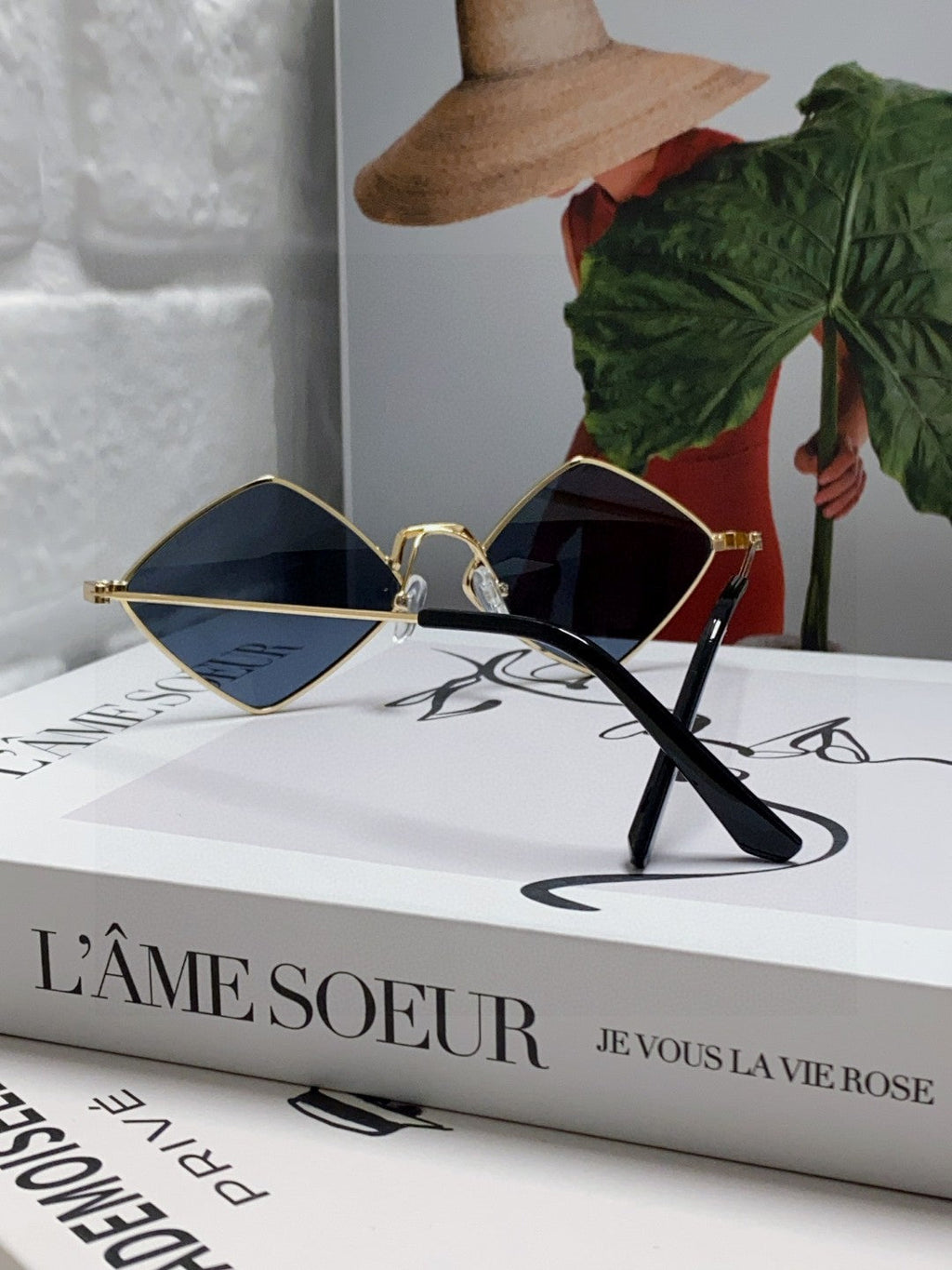 Saint Laurent Fashion Gray Lens Sunglasses for Women - 415559 - detail image 4