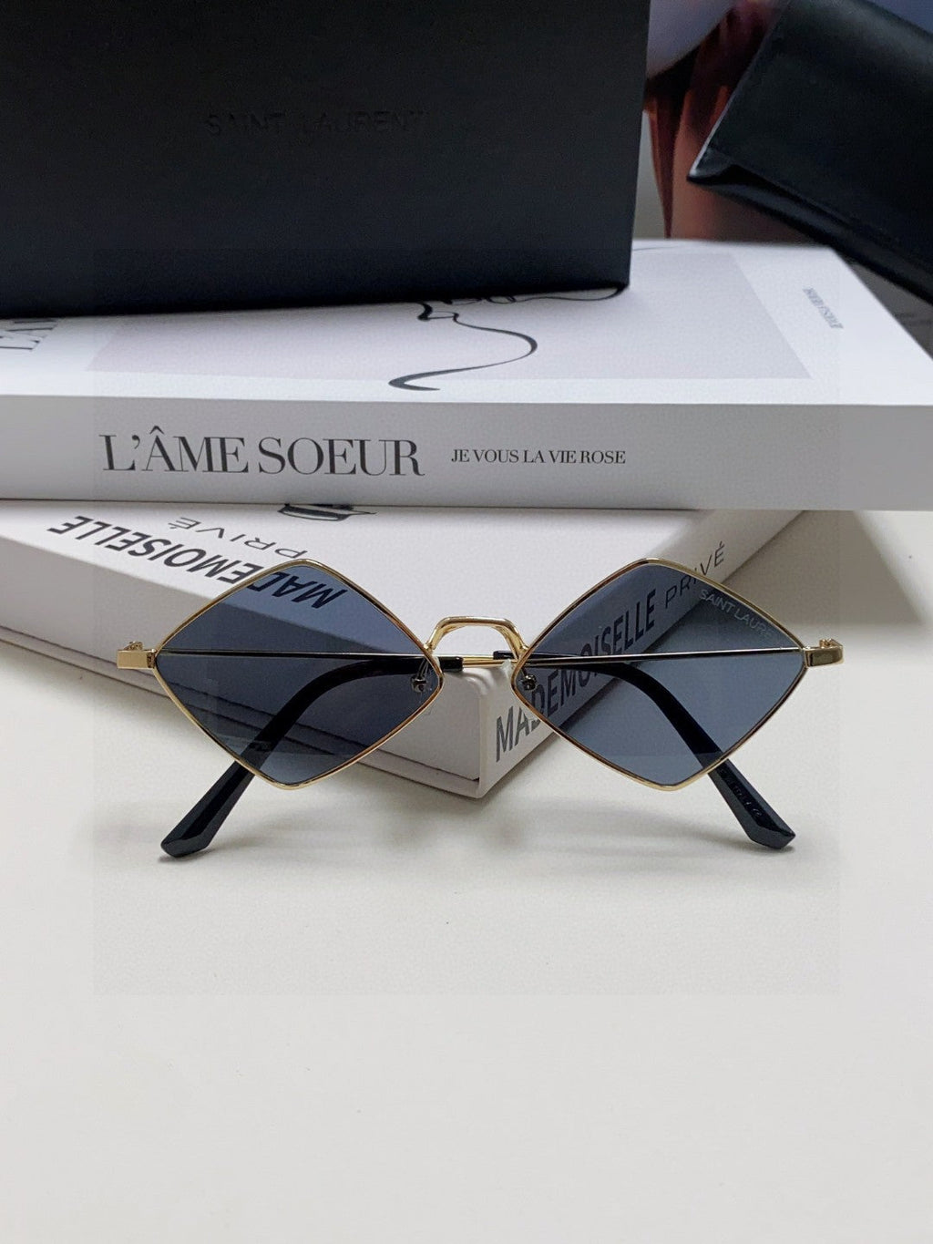 Saint Laurent Fashion Gray Lens Sunglasses for Women - 415559 - detail image 8