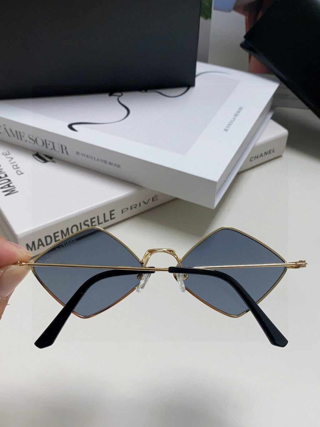 Saint Laurent Fashion Gray Lens Sunglasses for Women - 415559 - detail image 6