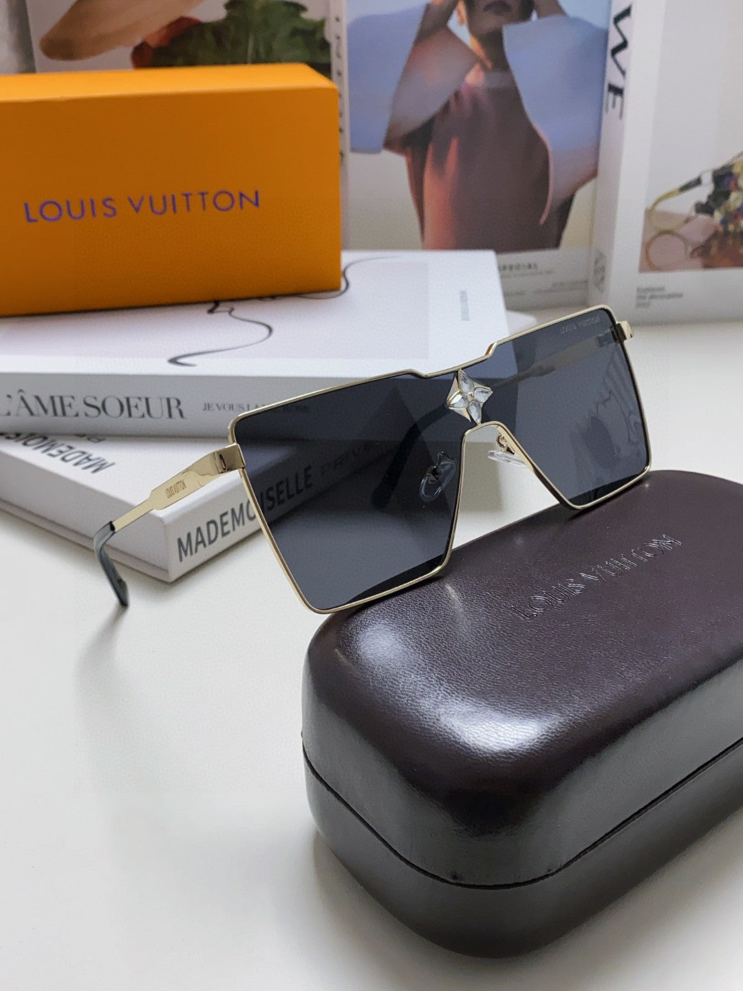 Louis Vuitton Z1700U Metal Fashion Black Lens Sunglasses for Men & Wo - 448629 - detail image 9