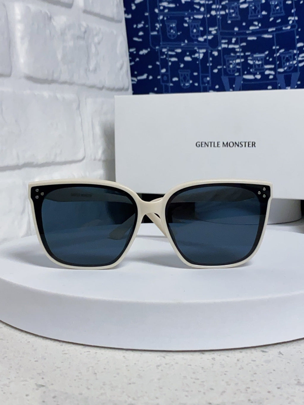 Gentle Monster PALETTE Fashion Black Lens Sunglasses for Men & Women - 158657 - detail image 2