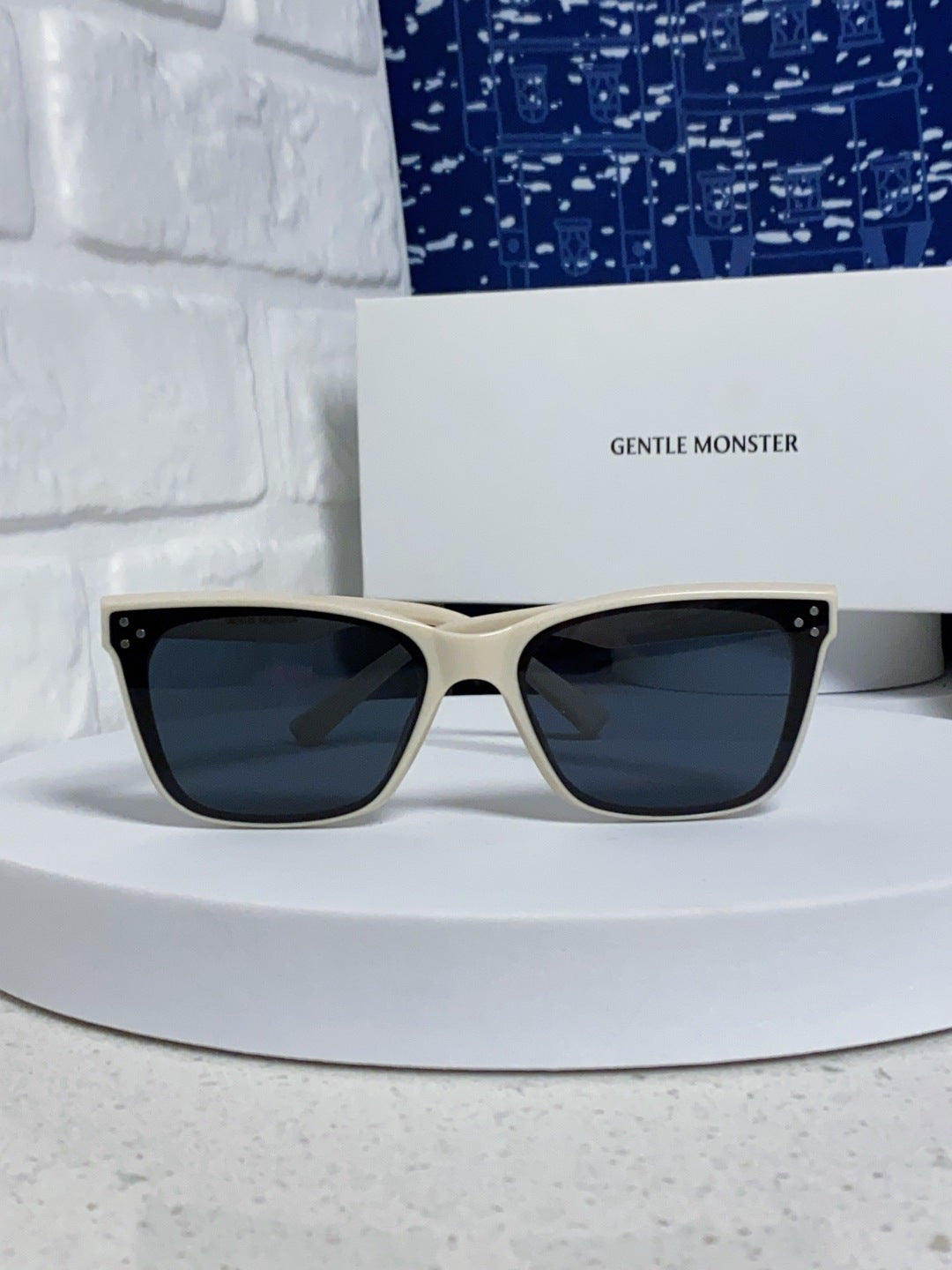 Gentle Monster SOLBEI Metal Fashion Blue Lens Sunglasses for Women - detail image 2