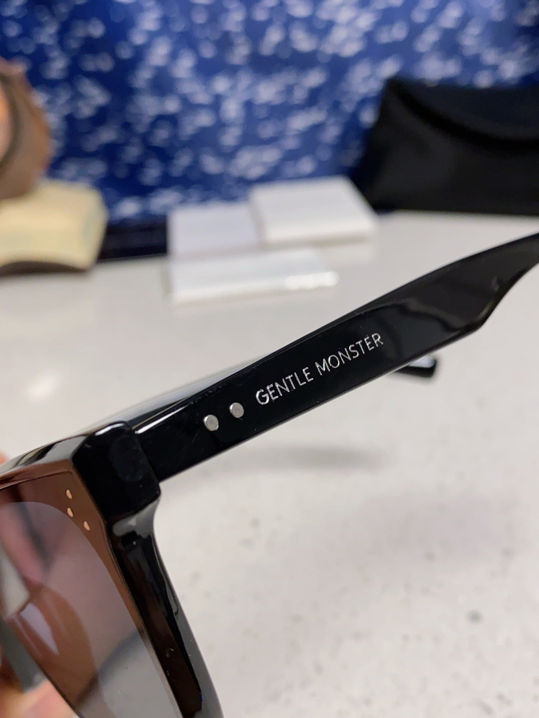Gentle Monster SOLBEI Metal Fashion Black Lens Sunglasses for Women - detail image 7