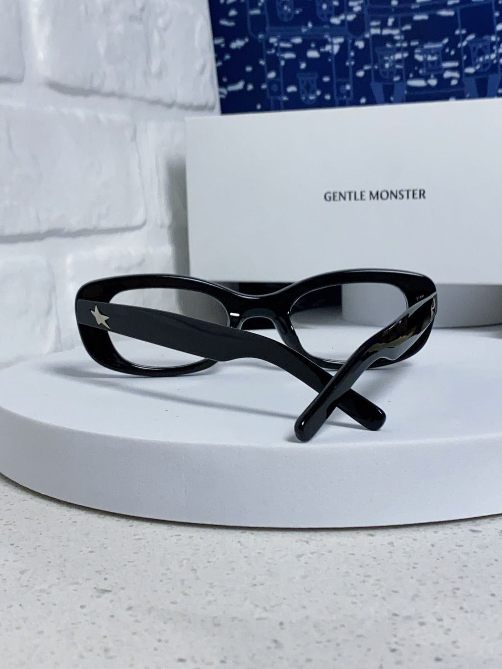 Gentle Monster ORACLE Cat-Eye Silver Lens Sunglasses for Women - 466354 - detail image 3