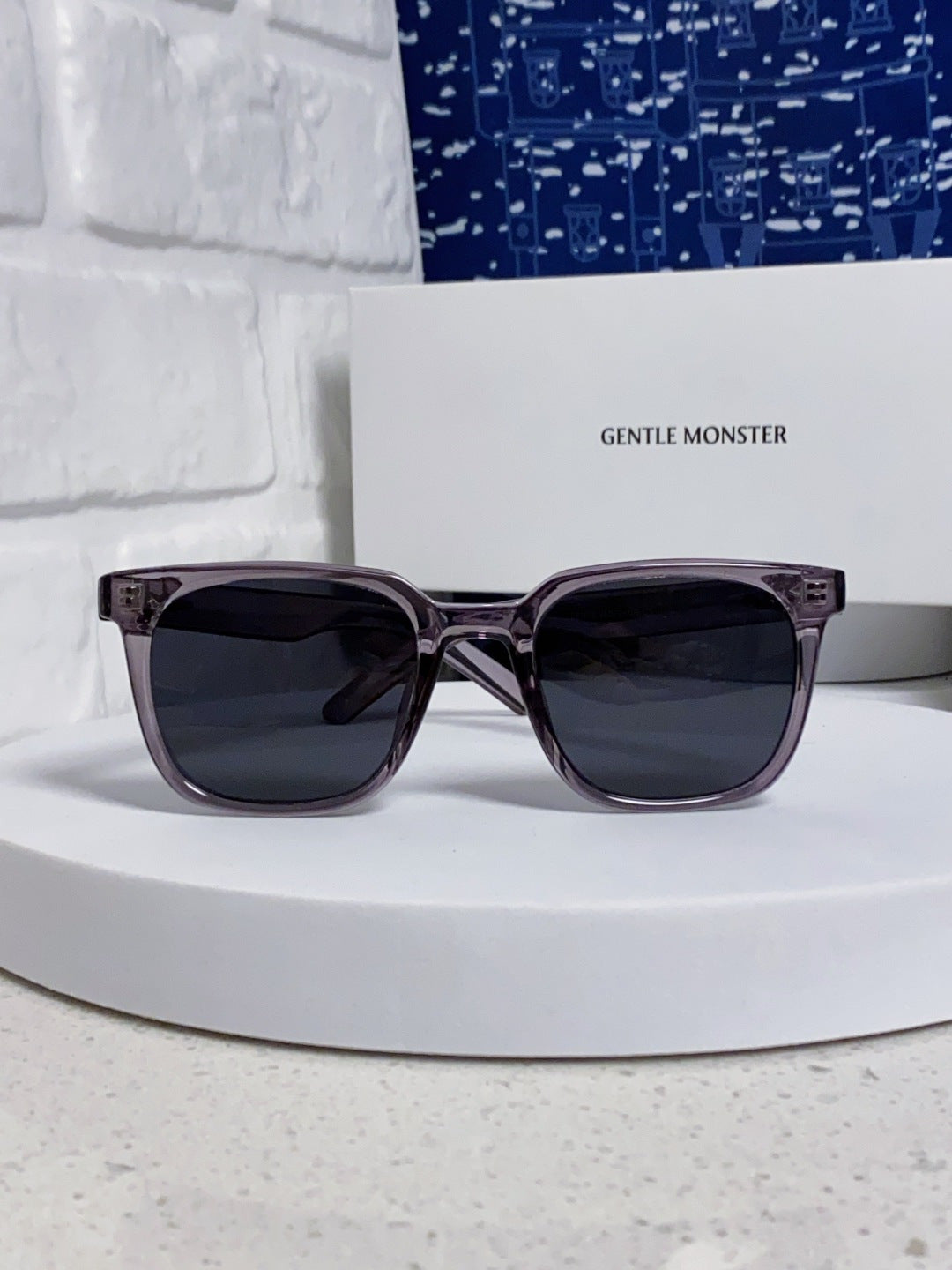 Gentle Monster TR1076 Fashion Black Lens Sunglasses for Men & Women - 466360 - detail image 2