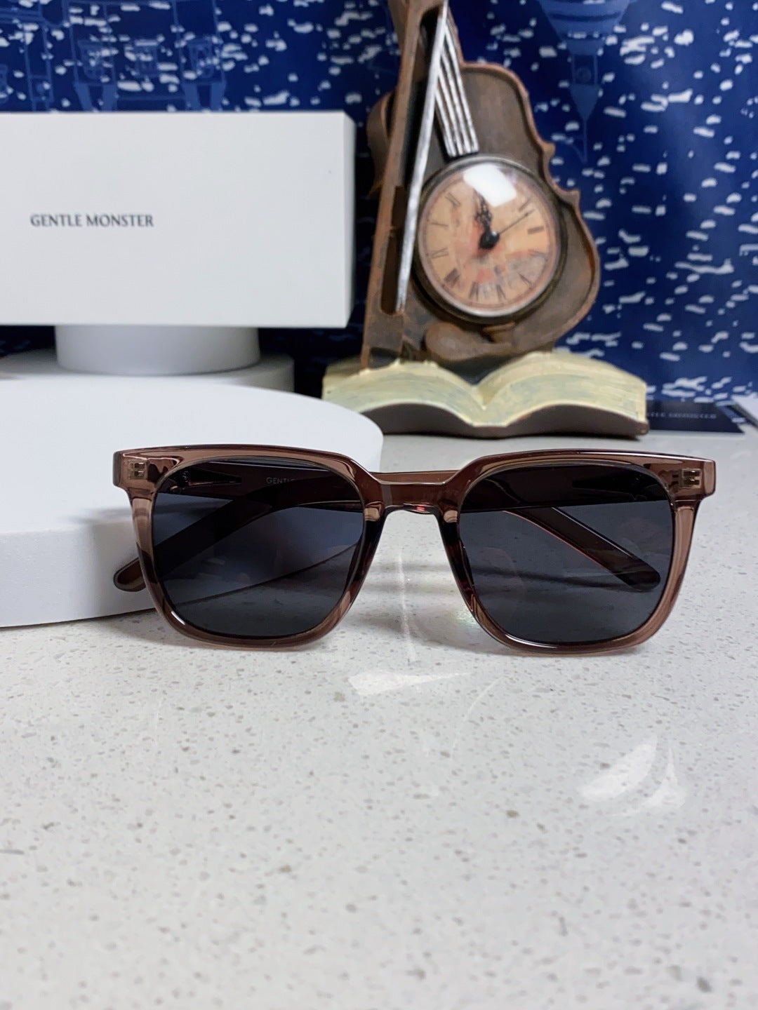Gentle Monster TR1076 Fashion Black Lens Sunglasses for Men & Women - 466361 - detail image 9