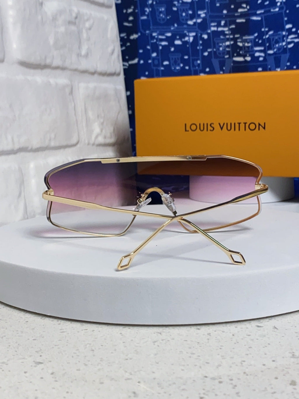 Louis Vuitton Lightweight Rimless Purple Lens Sunglasses for Men & Women - detail image 3