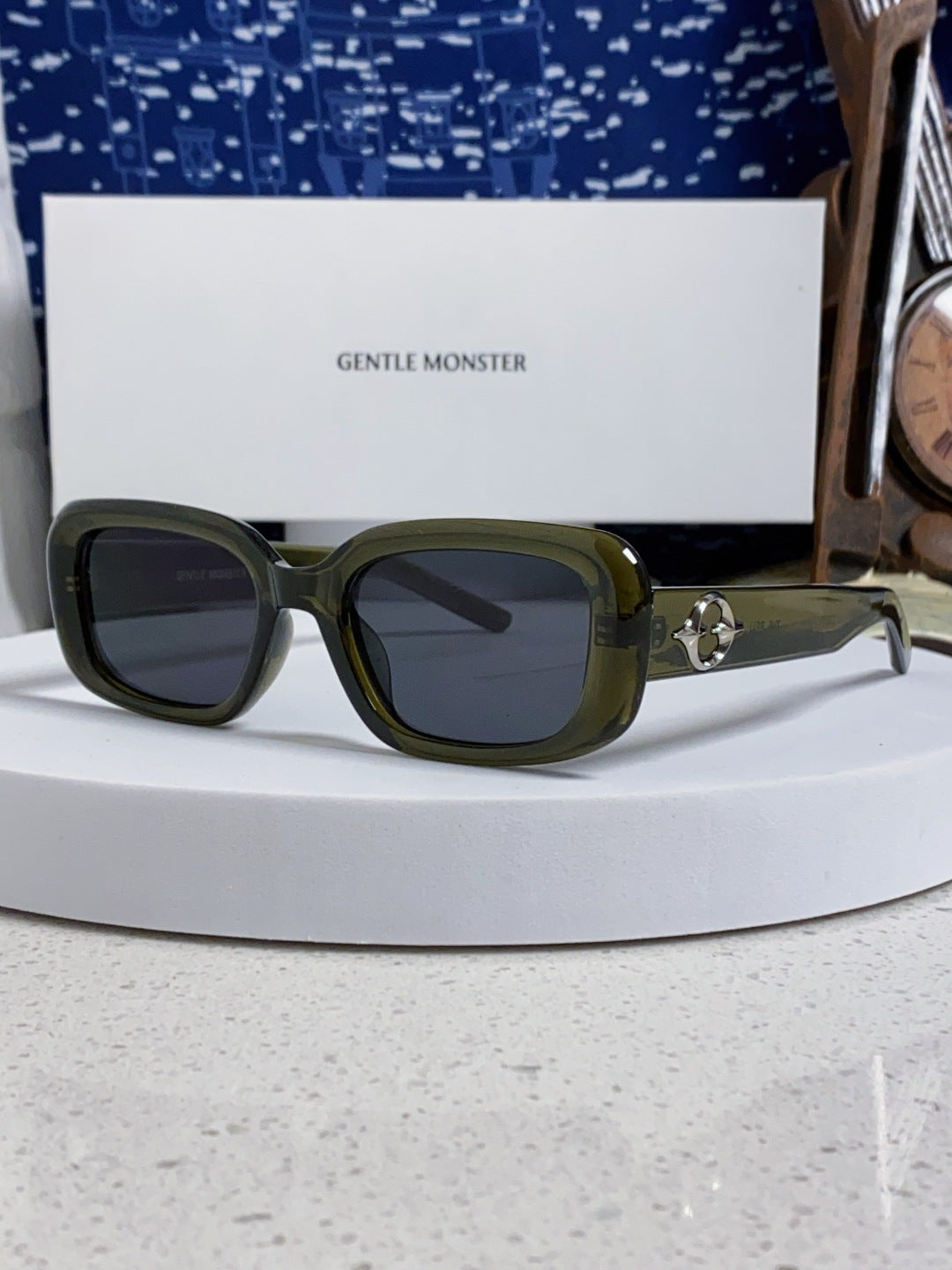 Gentle Monster THE Polarized Square Black Lens Sunglasses for Men & W - 466400