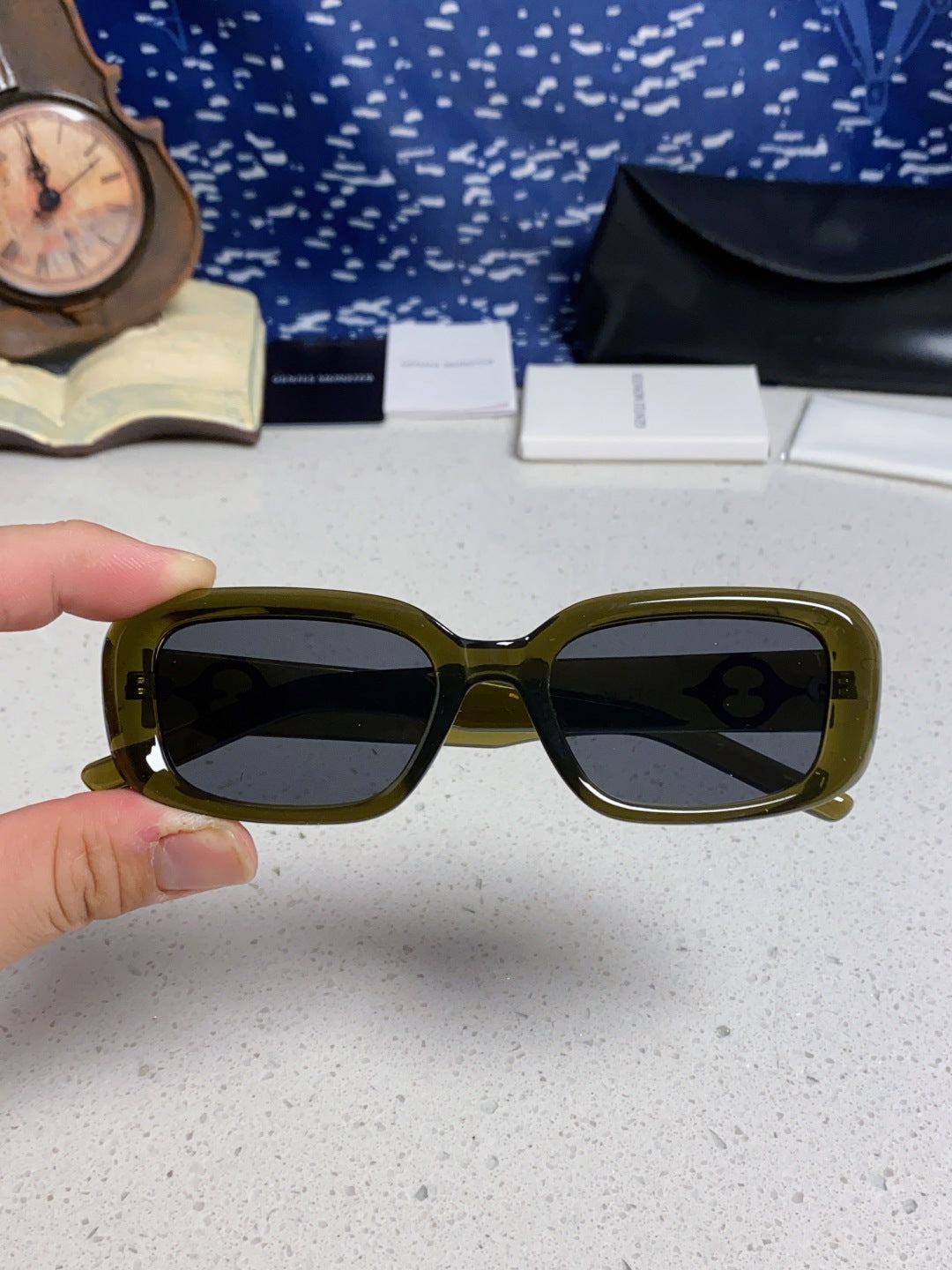Gentle Monster THE Polarized Square Black Lens Sunglasses for Men & W - 466400 - detail image 4