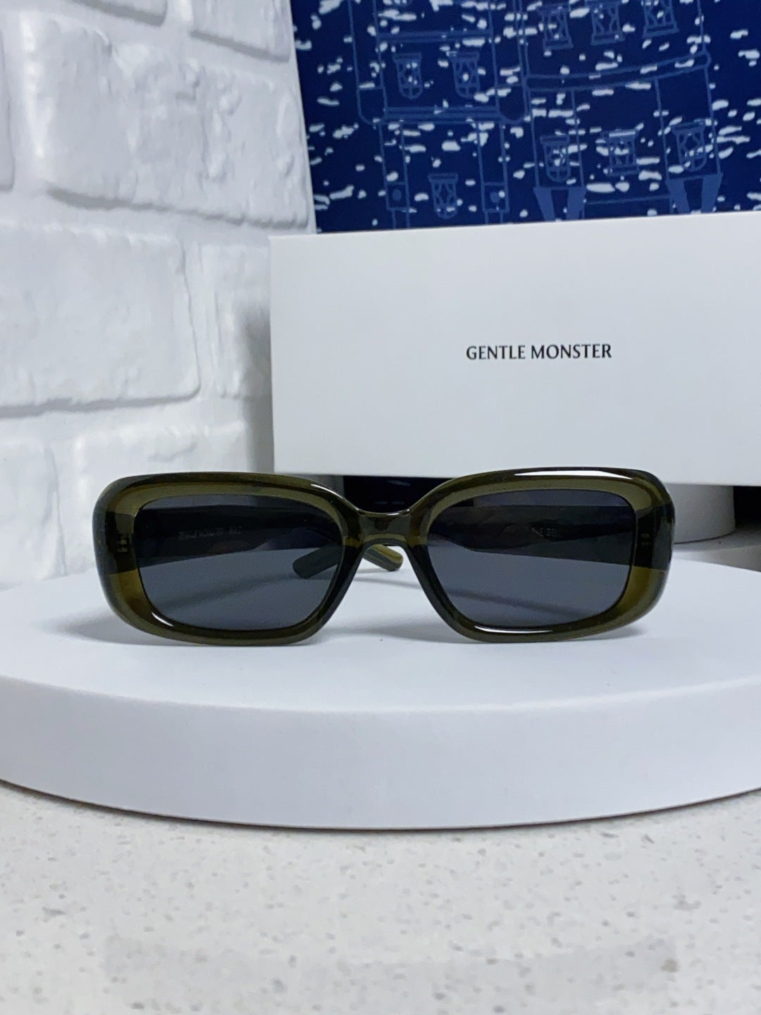 Gentle Monster THE Polarized Square Black Lens Sunglasses for Men & W - 466400 - detail image 2
