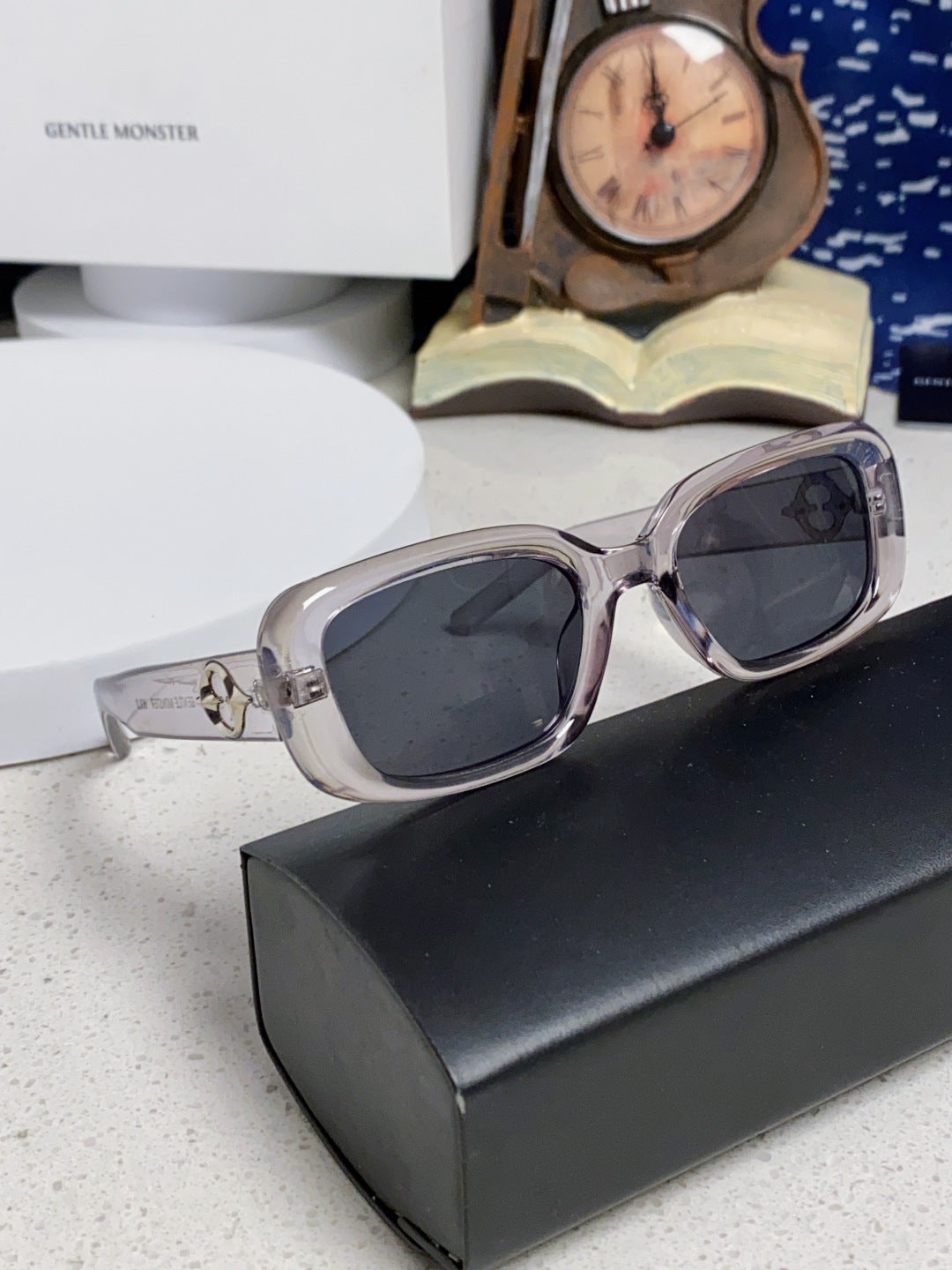 Gentle Monster THE Polarized Square Silver Lens Sunglasses for Men & Women - detail image 10