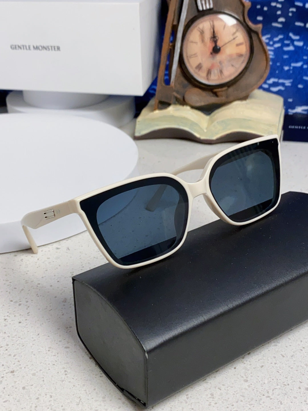 Gentle Monster MONOO Polarized Square Blue Lens Sunglasses for Men & - 432944 - detail image 10