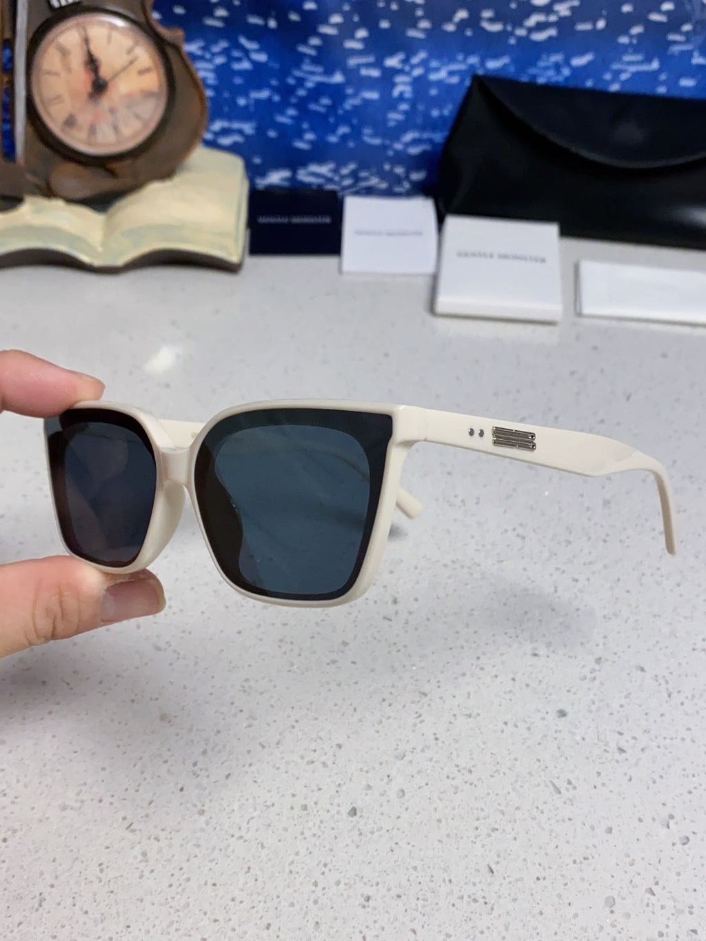 Gentle Monster MONOO Polarized Square Blue Lens Sunglasses for Men & Women - detail image 6