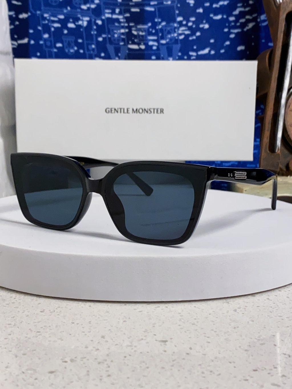 Gentle Monster MONOO Polarized Square Black Lens Sunglasses for Men & - 998474
