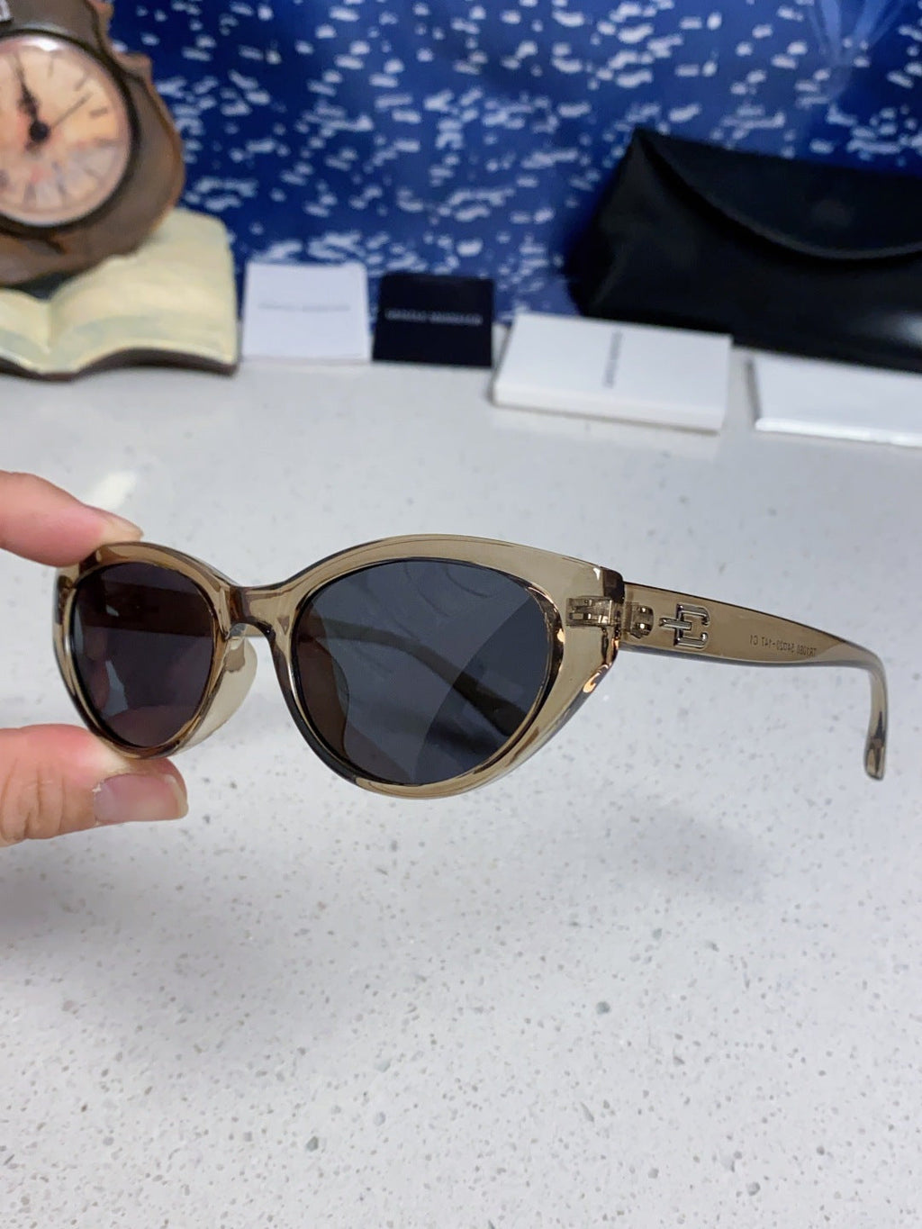 Gentle Monster TR1080 Polarized Cat-Eye Blue Lens Sunglasses for Men & Women - detail image 6