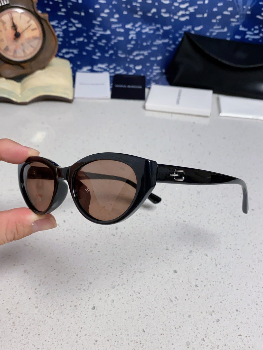 Gentle Monster TR1080 Polarized Cat-Eye Red Lens Sunglasses for Men & Women - detail image 6