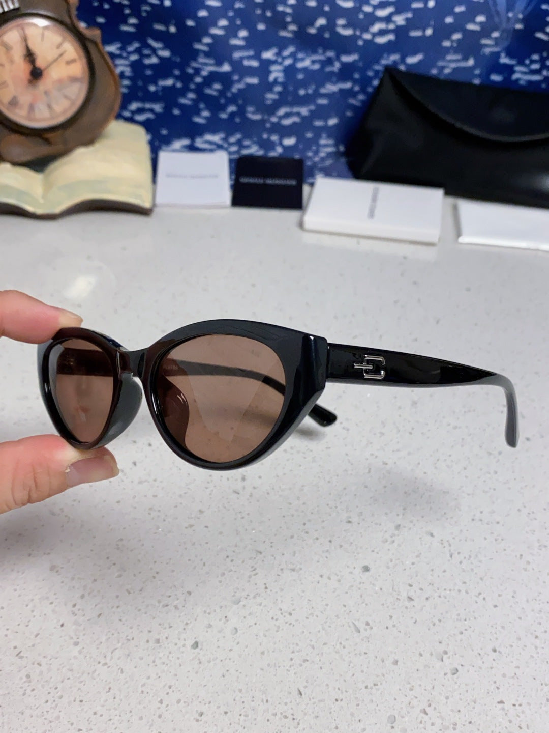 Gentle Monster TR1080 Polarized Cat-Eye Red Lens Sunglasses for Men & Women - detail image 6