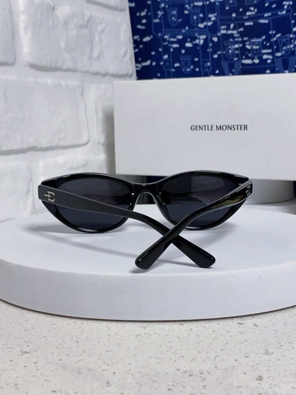 Gentle Monster TR1080 Polarized Cat-Eye Black Lens Sunglasses for Men - 358909 - detail image 3