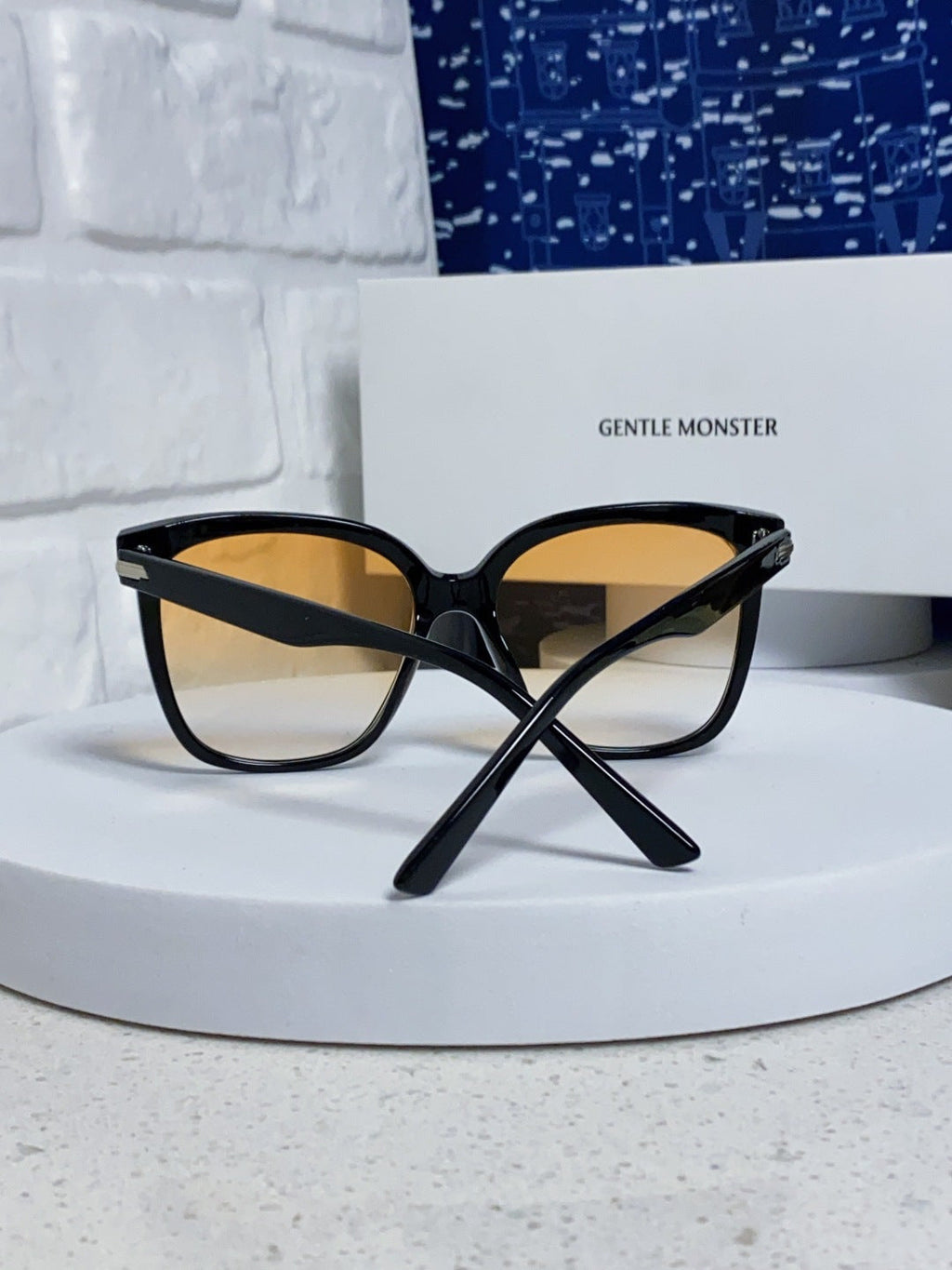 Gentle Monster LAROSA Square Black Lens Sunglasses for Men & Women - 358881 - detail image 4
