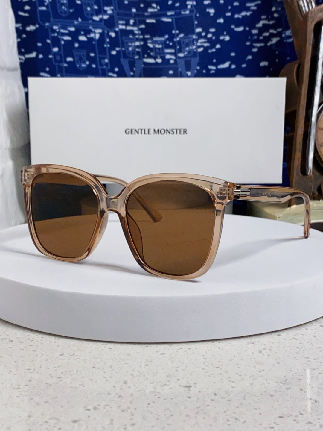 Gentle Monster LAROSA Square Brown Lens Sunglasses for Men & Women - 358882