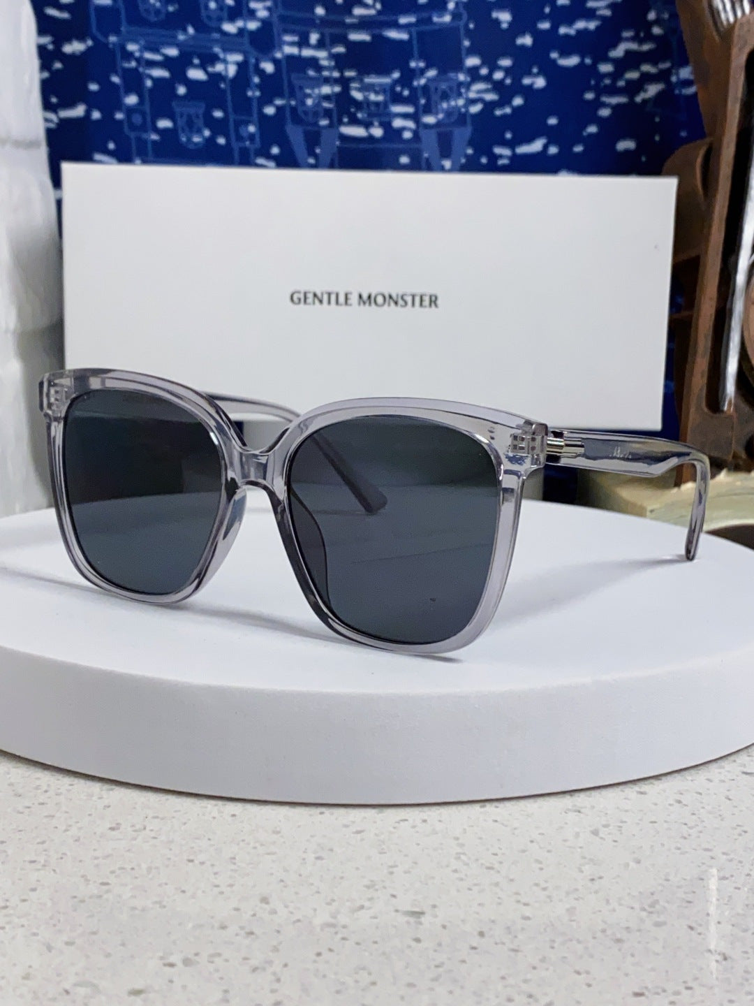 Gentle Monster LAROSA Square Black Lens Sunglasses for Men & Women - 358883