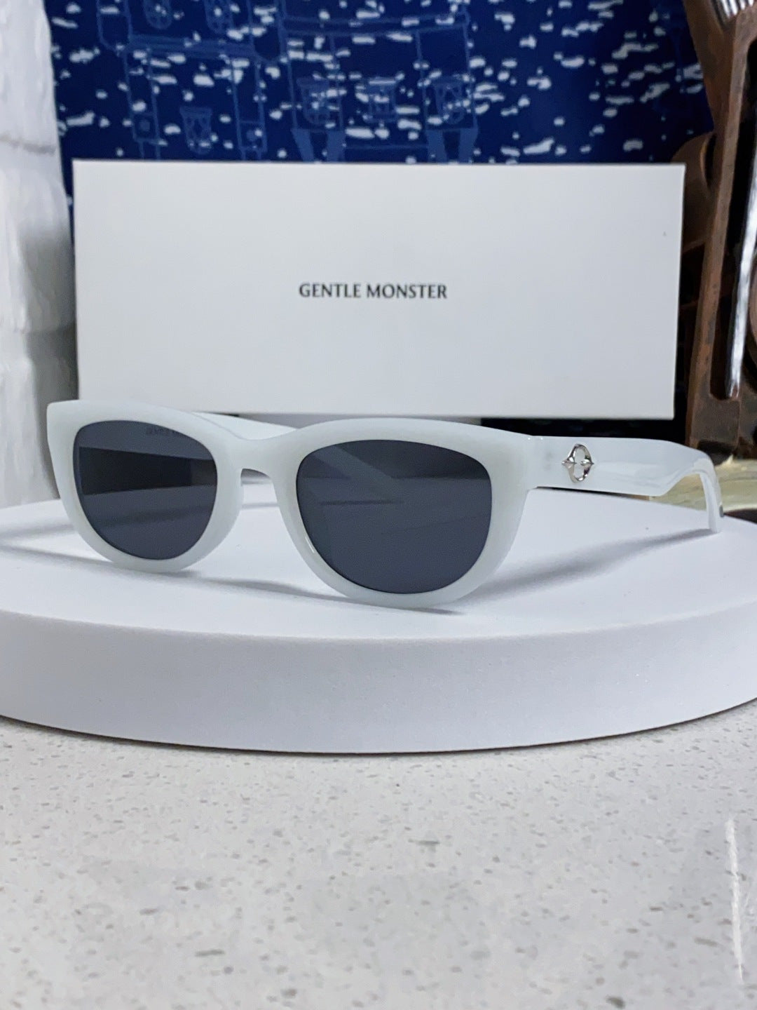Gentle Monster MONOCHROME Round Blue Lens Sunglasses for Women