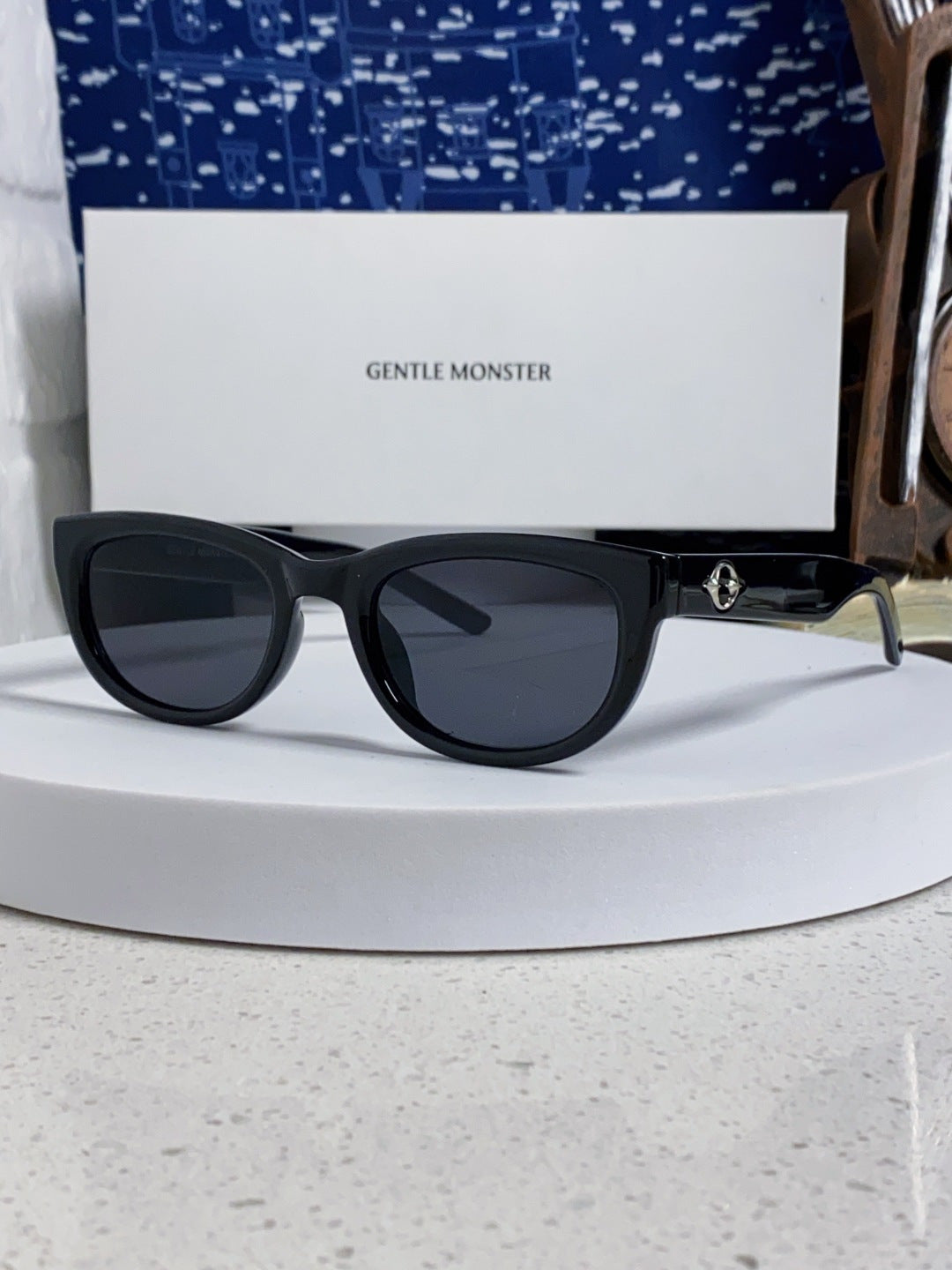 Gentle Monster MONOCHROME Round Red Lens Sunglasses for Women