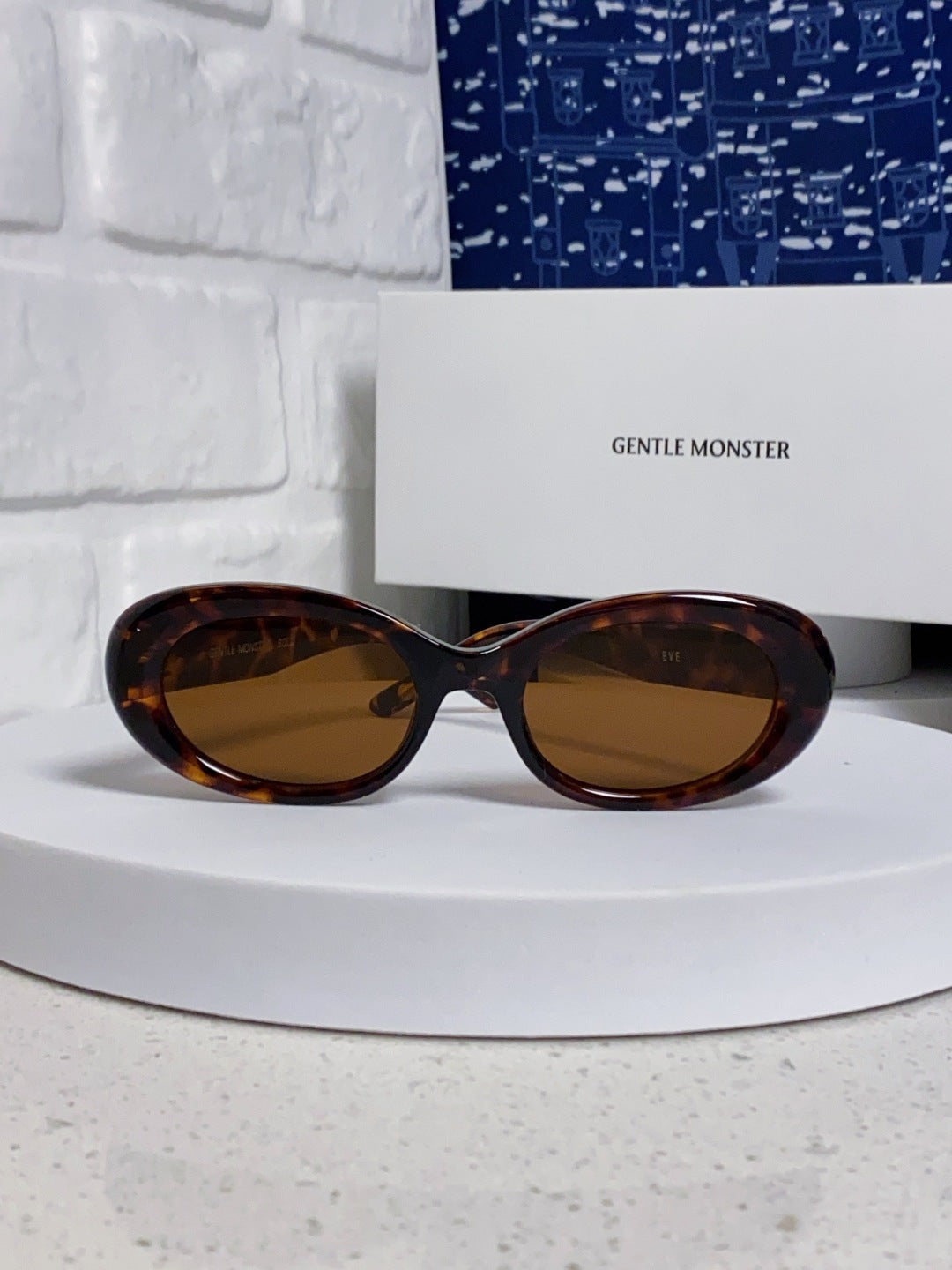 Gentle Monster EVE Polarized Cat-Eye Brown Lens Sunglasses for Men & Women - detail image 2