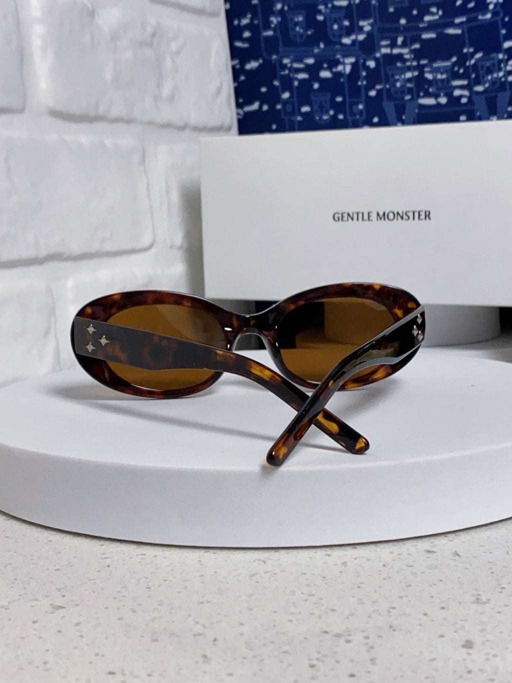 Gentle Monster EVE Polarized Cat-Eye Brown Lens Sunglasses for Men & - 399415 - detail image 3