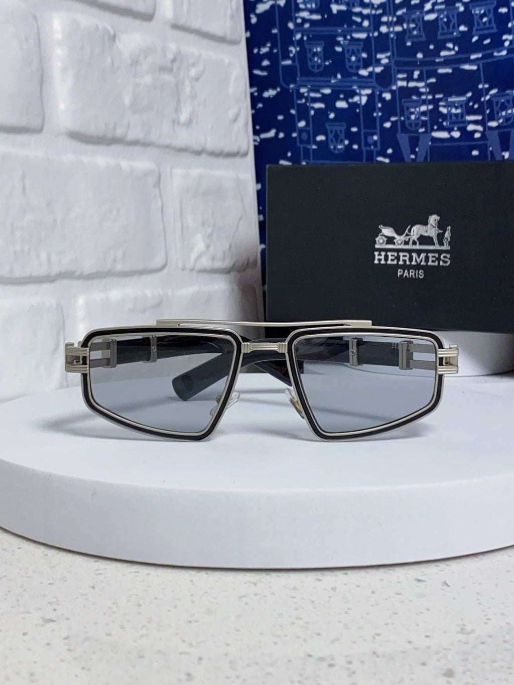 Hermès Fashion Silver Lens Sunglasses for Men & Women - 158693