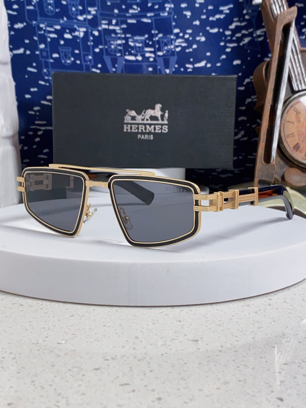 Hermès Fashion Silver Lens Sunglasses for Men & Women - 416529