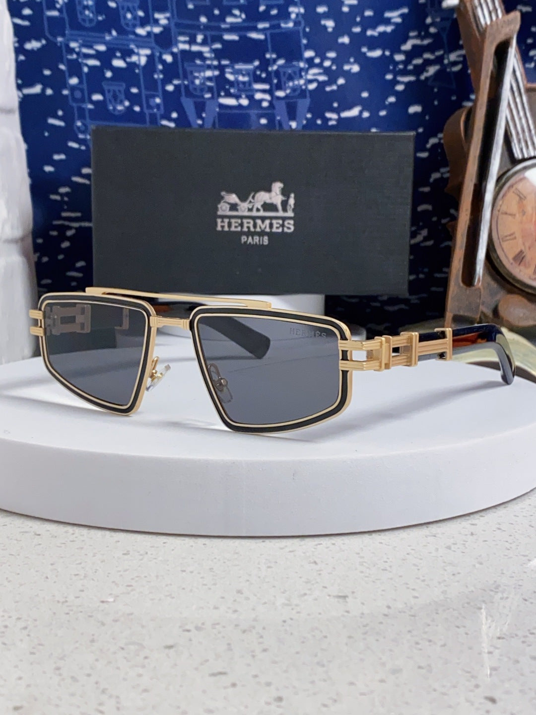 Hermès Fashion Silver Lens Sunglasses for Men & Women - 158696