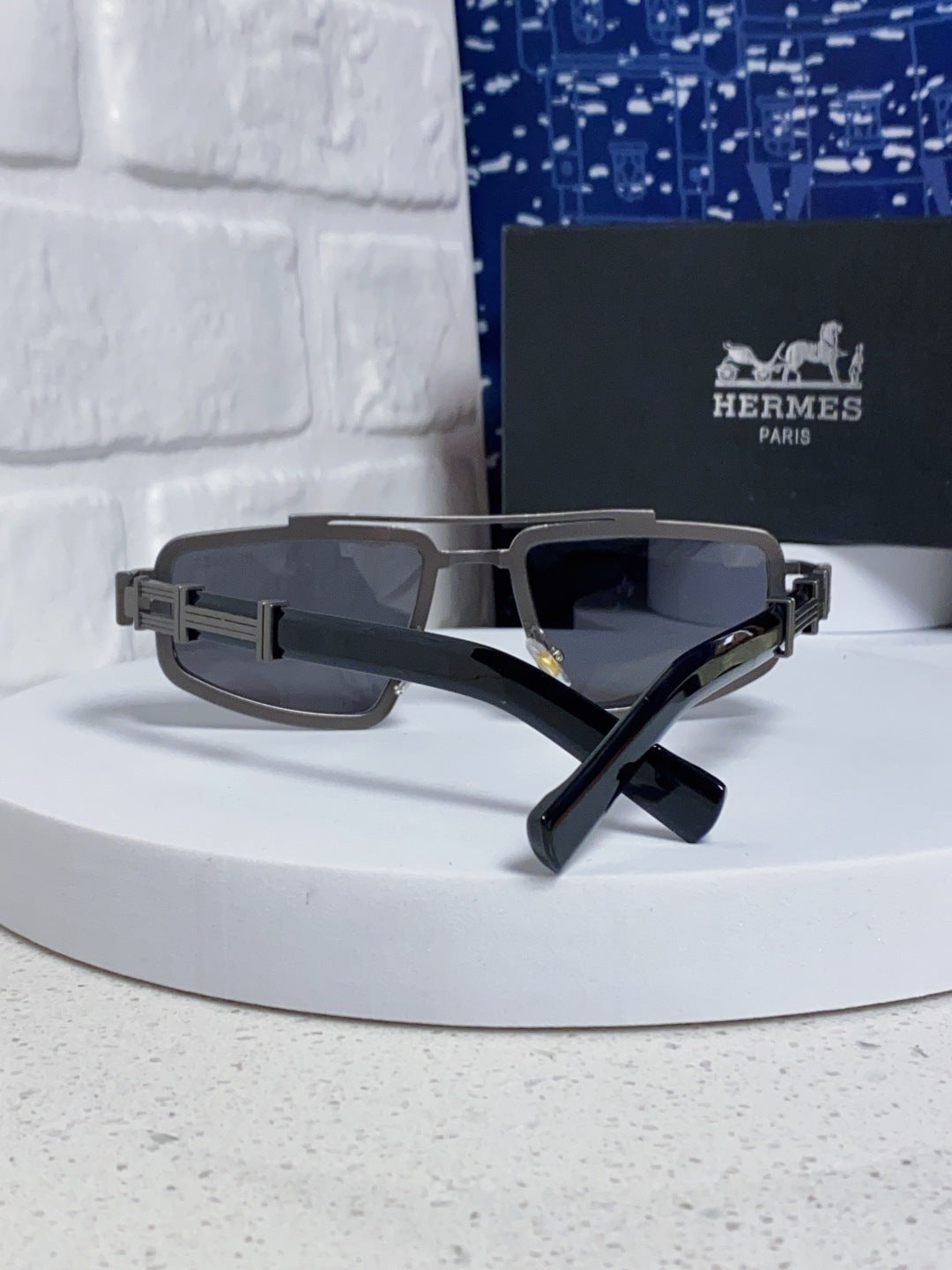 Hermès Fashion Gray Lens Sunglasses for Men & Women - 416530 - detail image 3
