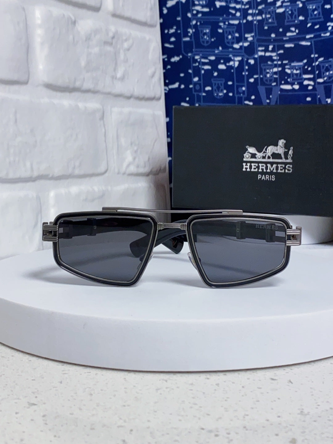 Hermès Fashion Gray Lens Sunglasses for Men & Women - 416530 - detail image 2