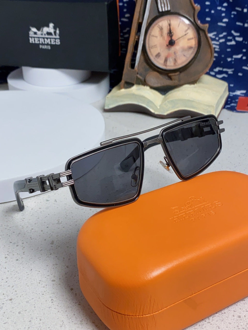 Hermès Fashion Gray Lens Sunglasses for Men & Women - 867270 - detail image 10