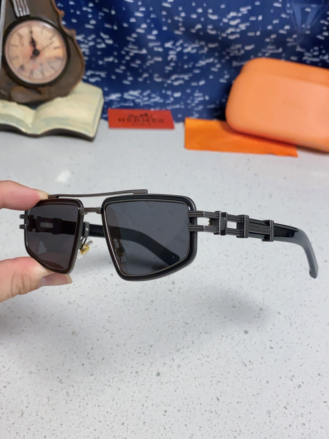 Hermès Fashion Gray Lens Sunglasses for Men & Women - 416530 - detail image 6