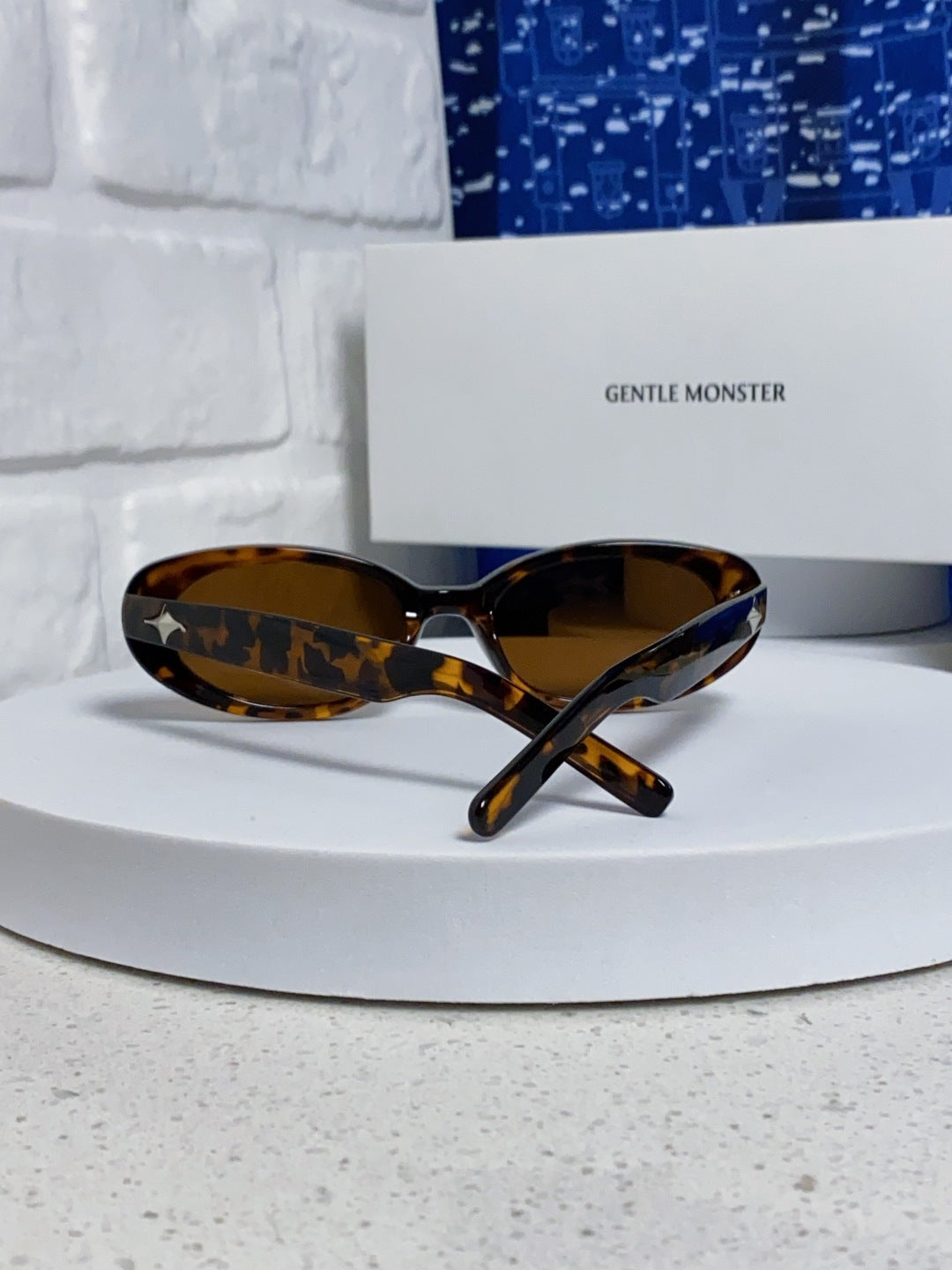 Gentle Monster BANDON Round Brown Lens Sunglasses for Men & Women - detail image 3