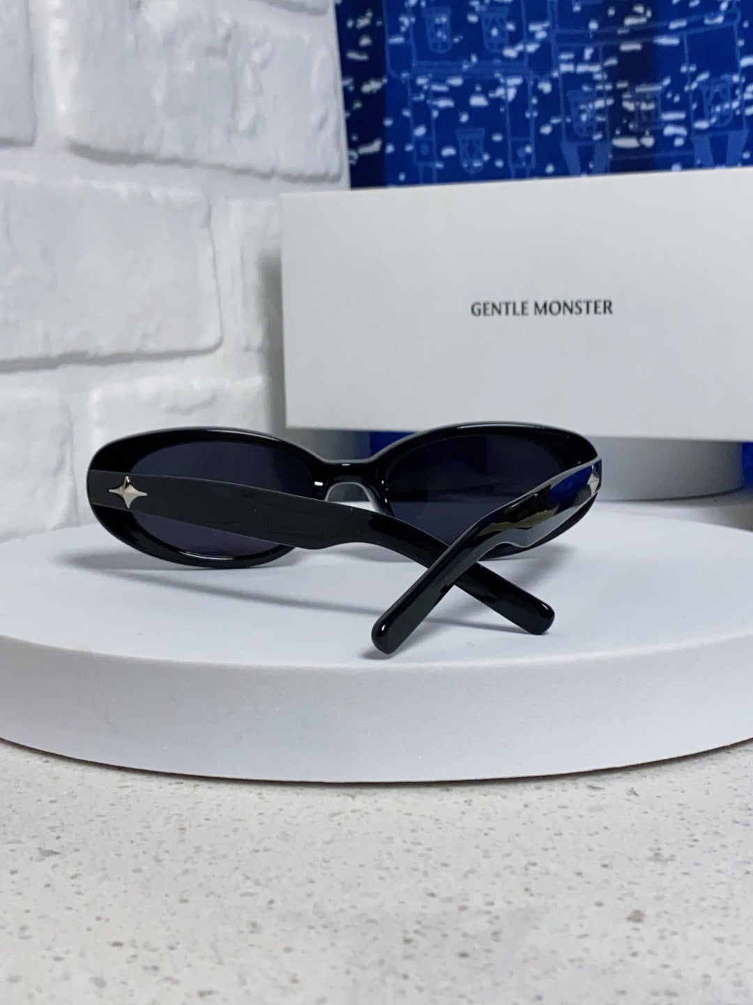 Gentle Monster BANDON Round Silver Lens Sunglasses for Men & Women - detail image 3