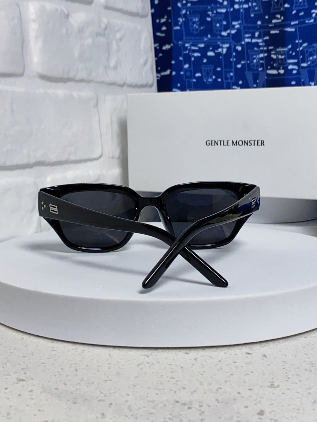 Gentle Monster TR1088 Square Black Lens Sunglasses for Women - detail image 3