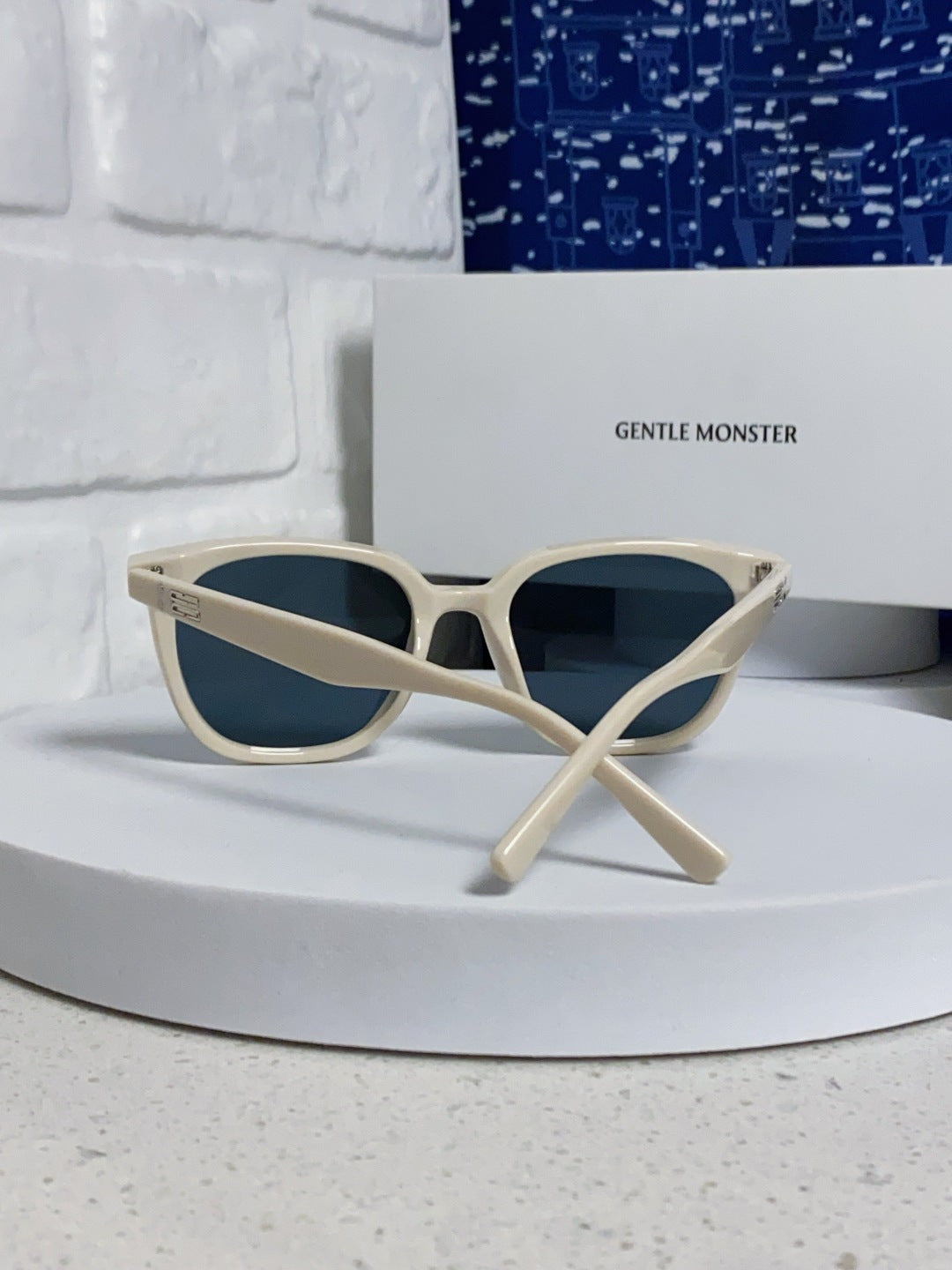 Gentle Monster TAM Polarized Fashion Blue Lens Sunglasses for Men - detail image 3