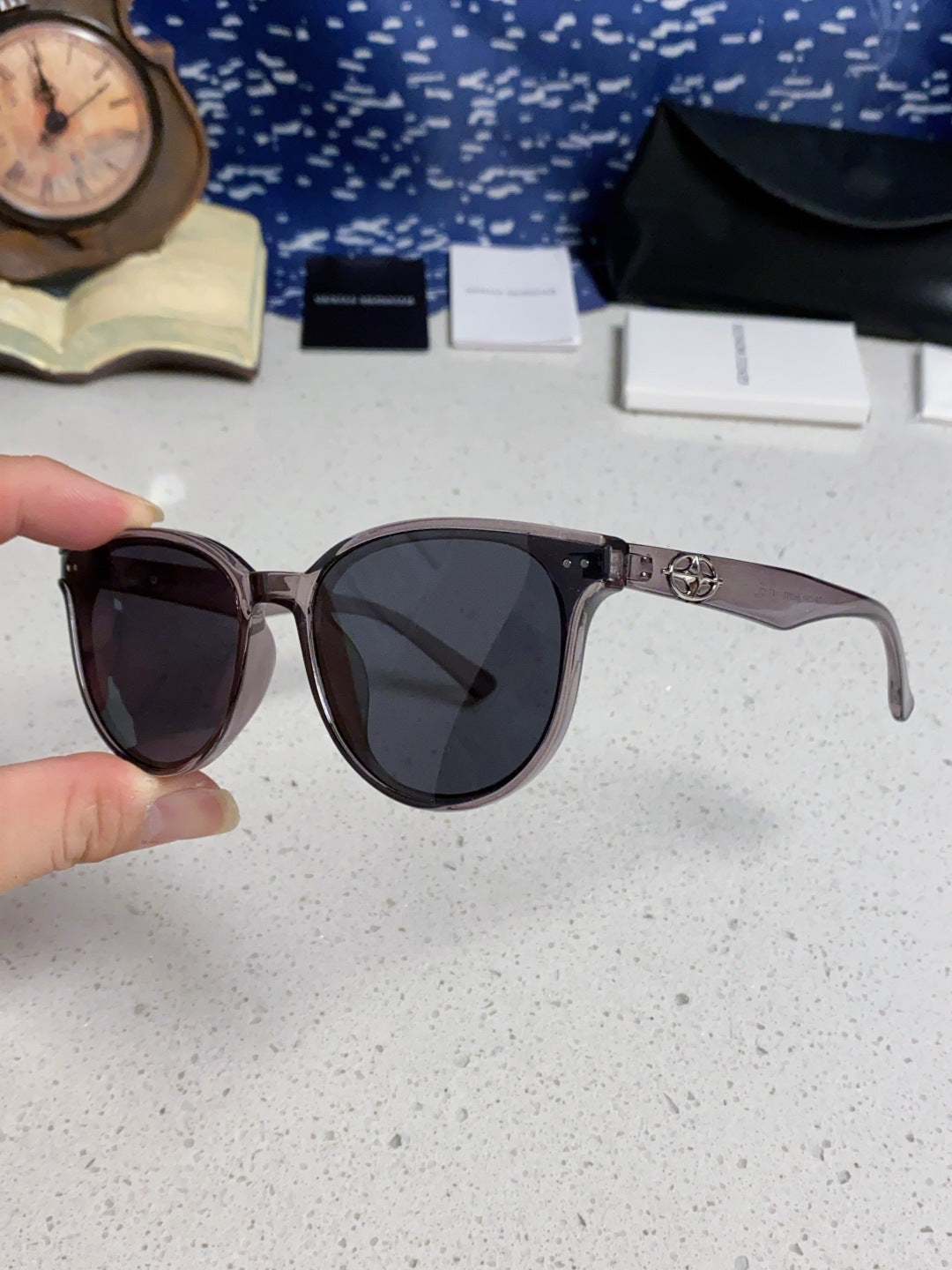 Gentle Monster TR1091 Round Black Lens Sunglasses for Men & Women - 416485 - detail image 6