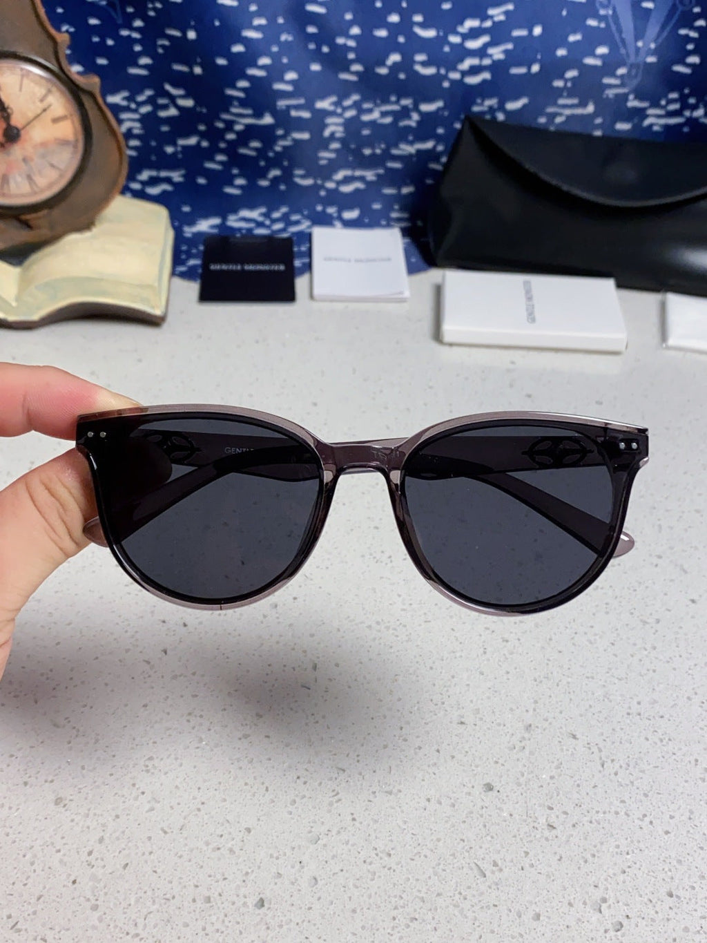 Gentle Monster TR1091 Round Black Lens Sunglasses for Men & Women - 416485 - detail image 4