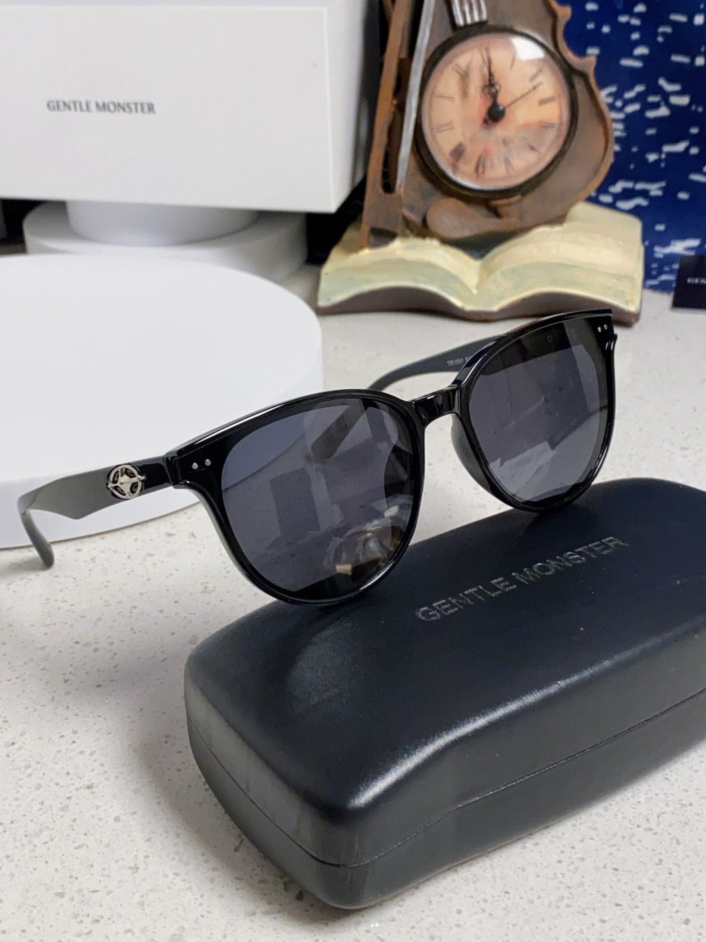 Gentle Monster TR1091 Round Black Lens Sunglasses for Men & Women - 416487 - detail image 10