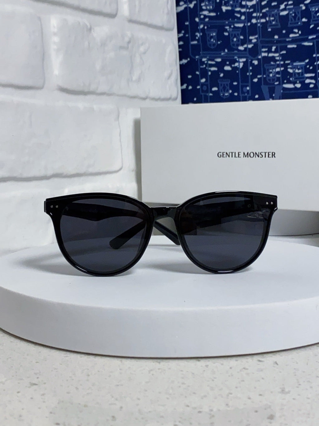Gentle Monster TR1091 Round Black Lens Sunglasses for Men & Women - 416487 - detail image 2