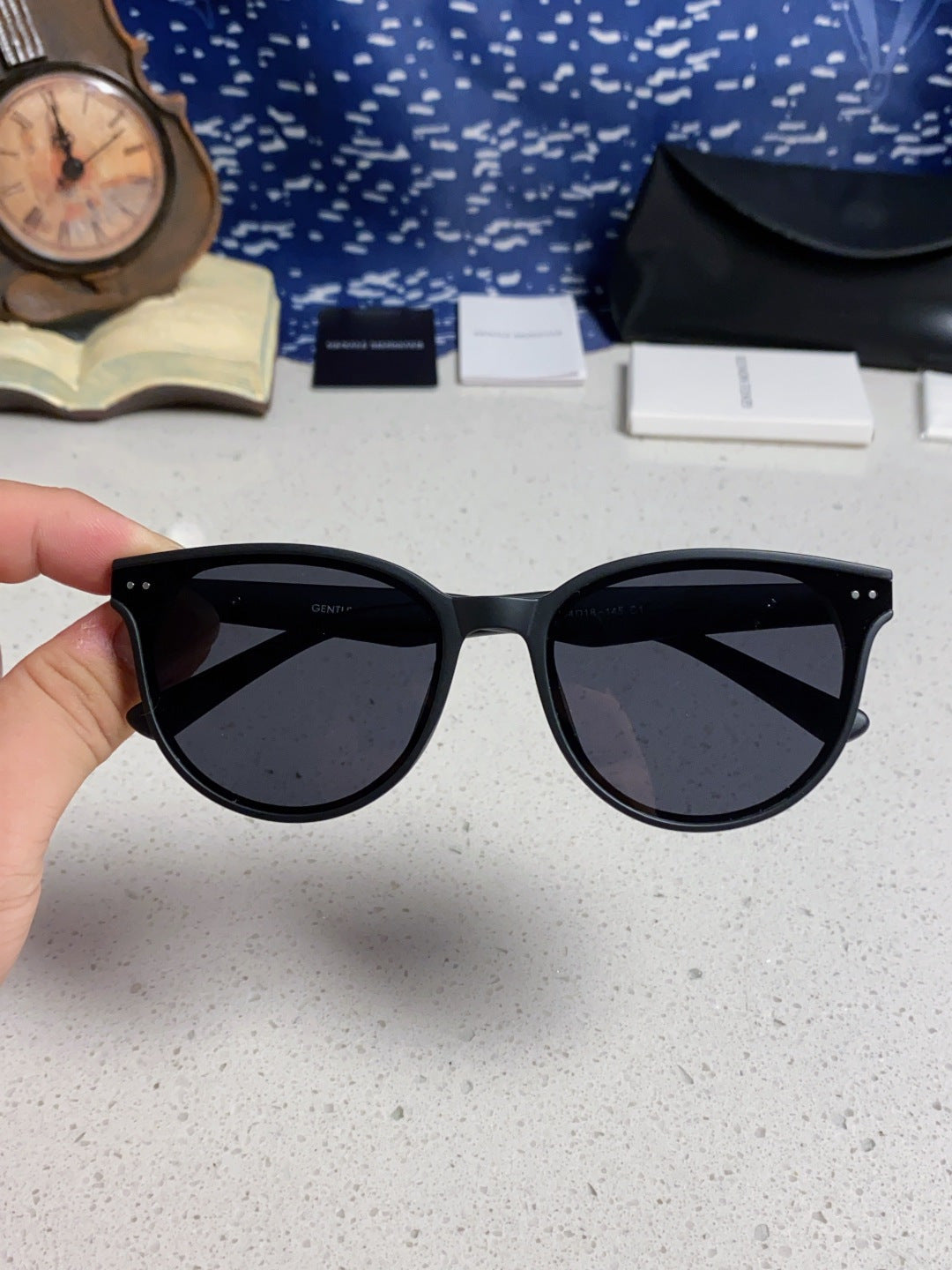 Gentle Monster TR1091 Round Black Lens Sunglasses for Men & Women - 416488 - detail image 4