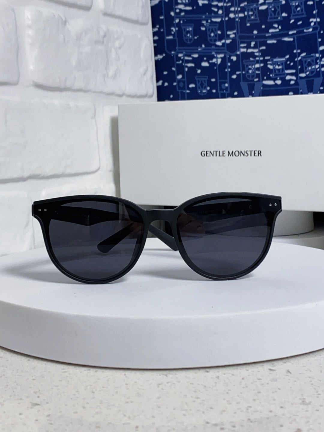 Gentle Monster TR1091 Round Black Lens Sunglasses for Men & Women - 416488 - detail image 2